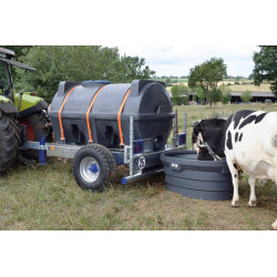 2300 l mobile tank trailer for tractor