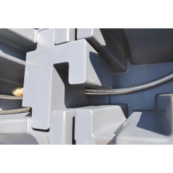 POLYTHERME large capacity drinker 4 balls