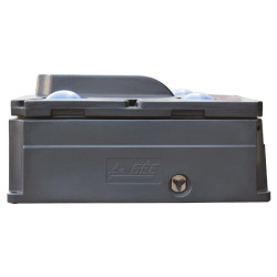 POLYTHERME large capacity drinker 4 balls