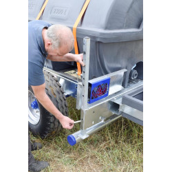 2300 l mobile tank trailer for tractor