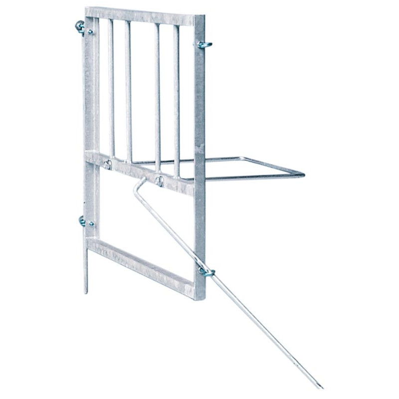 Single gate with bucket holder Single gate with bucket holder