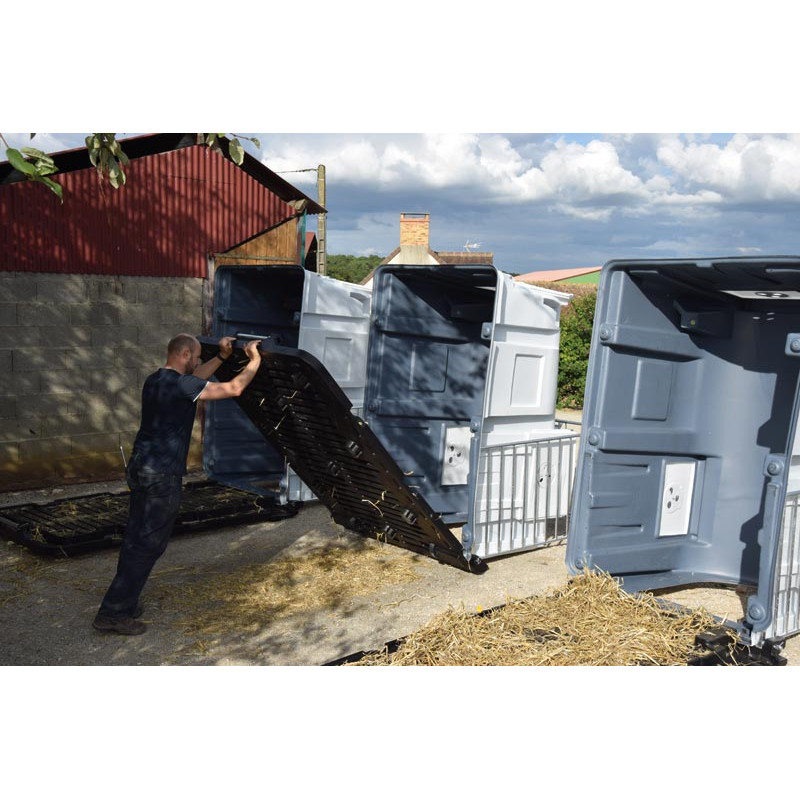 XXL comfort calf hutch with grating pack XXL comfort calf hutch with grating pack