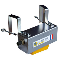 Offset Stainless steel housing with Low pressure float valve tap