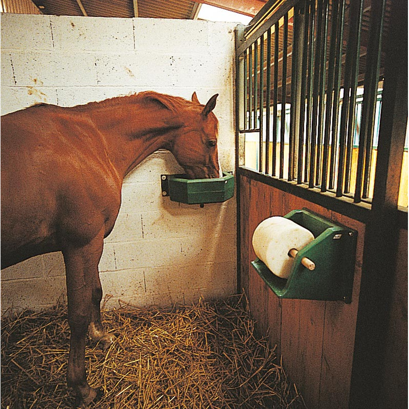 5 to 10 kg salt block holder