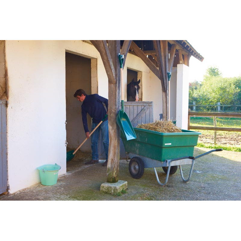 Scraper with handle "Green spaces"