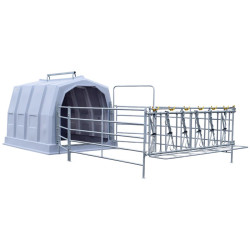 Group calf hutch with pen