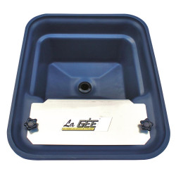 Single Polybac 30 M drinker with patented strip rim and fastening support